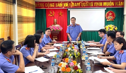 Viện KSND thành phố Hà Nội kiểm tra việc thực hiện dân chủ ở cơ sở tại...